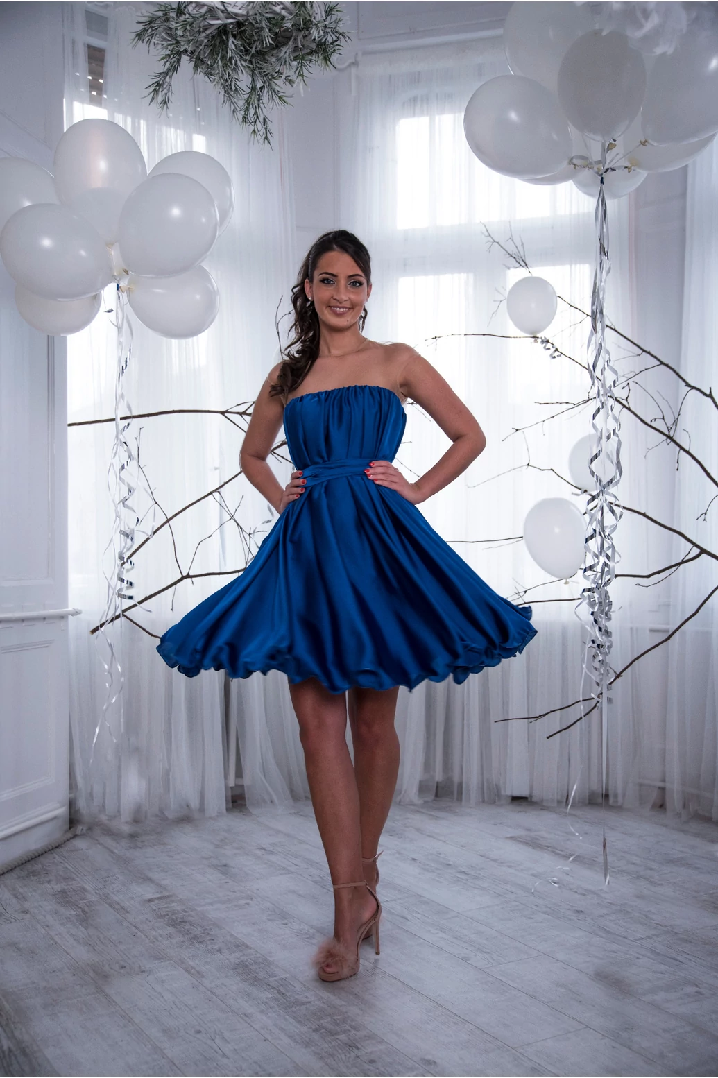 Nicole ruha - Királykék