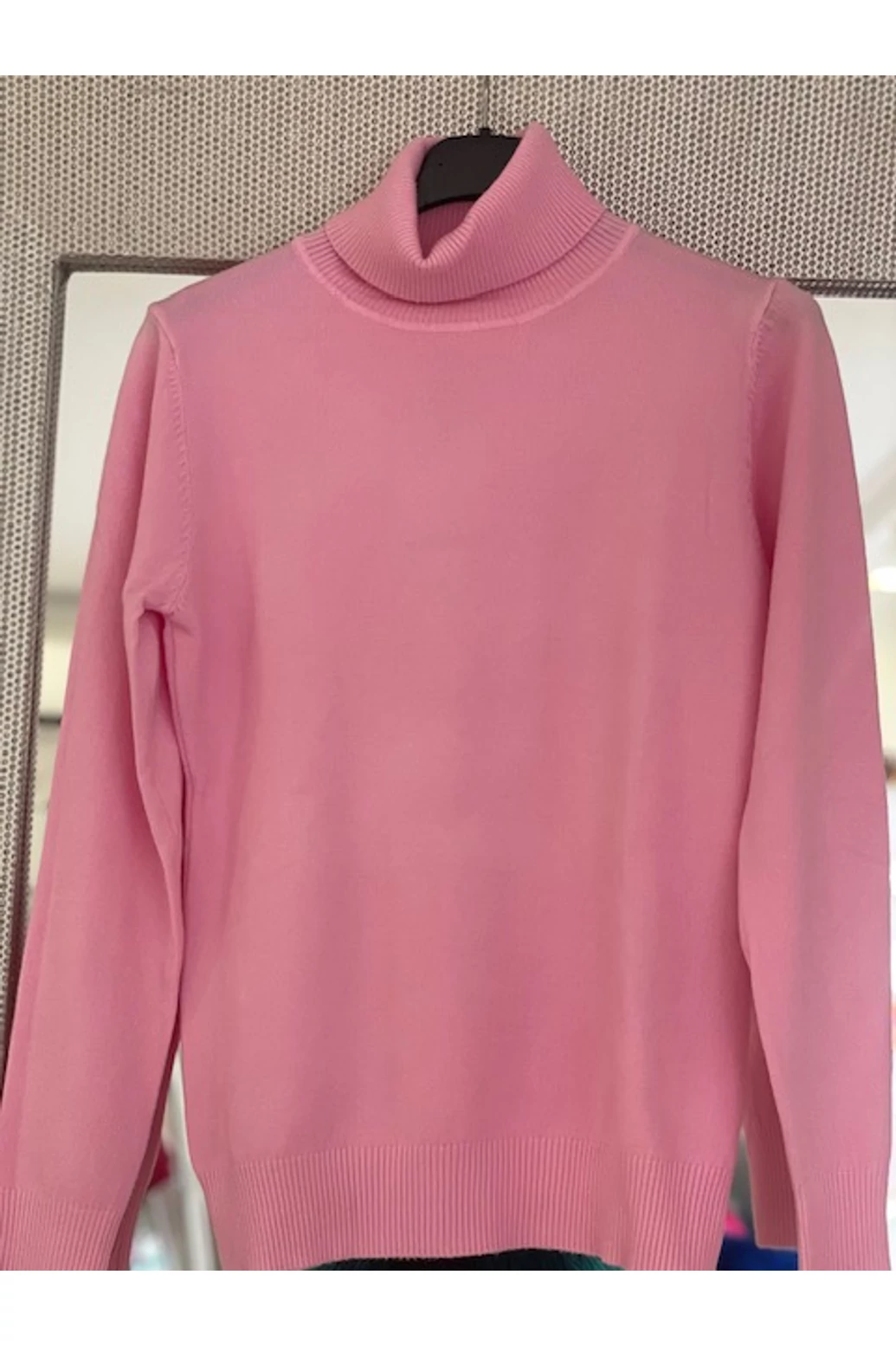 Nyár típusnak babarózsaszín  garbó - nyár