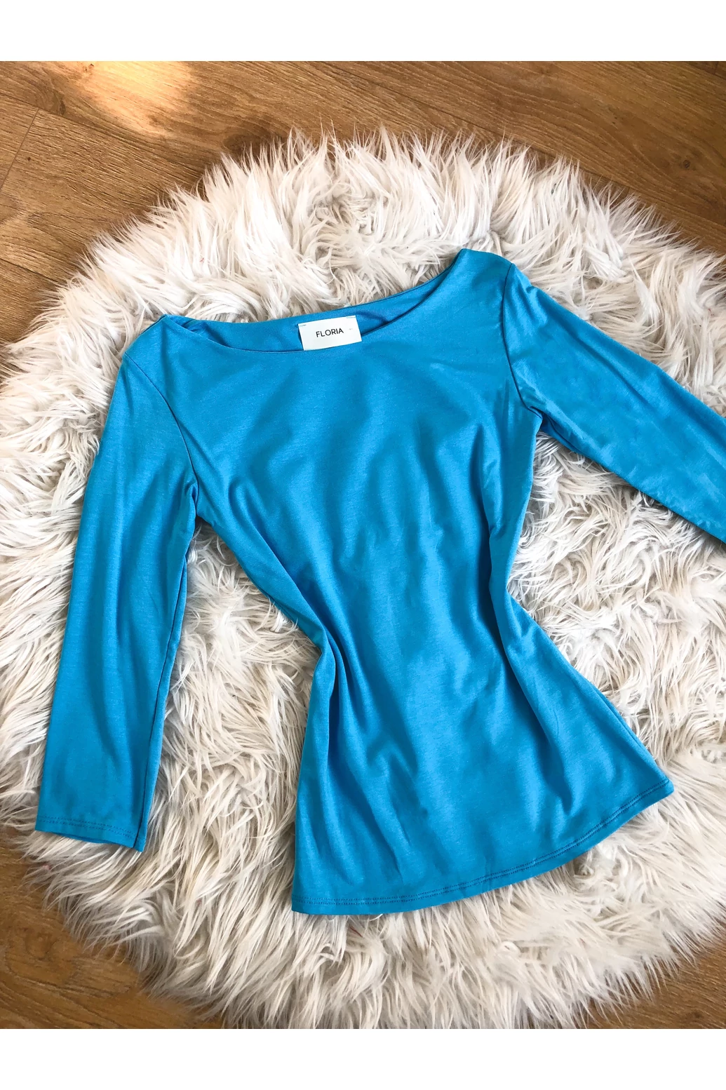 Tavaszi kék pamutfelső csónaknyakú