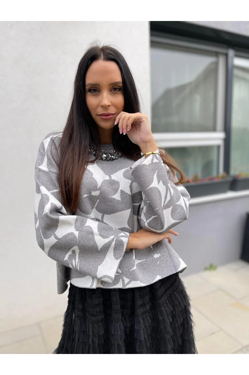 Nyári szürke ezüst - virágmintás felső kövekkel díszítve - nyár típusnak 