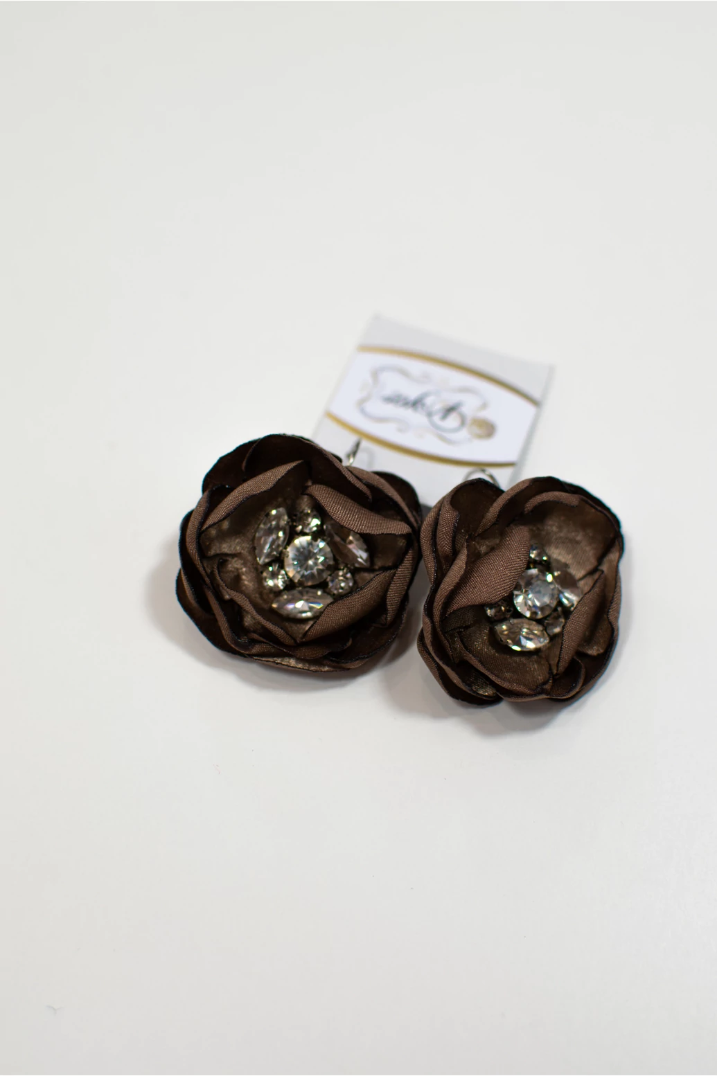 SokÁ barna virág kövekkel fülbevaló _ősz típusnak 