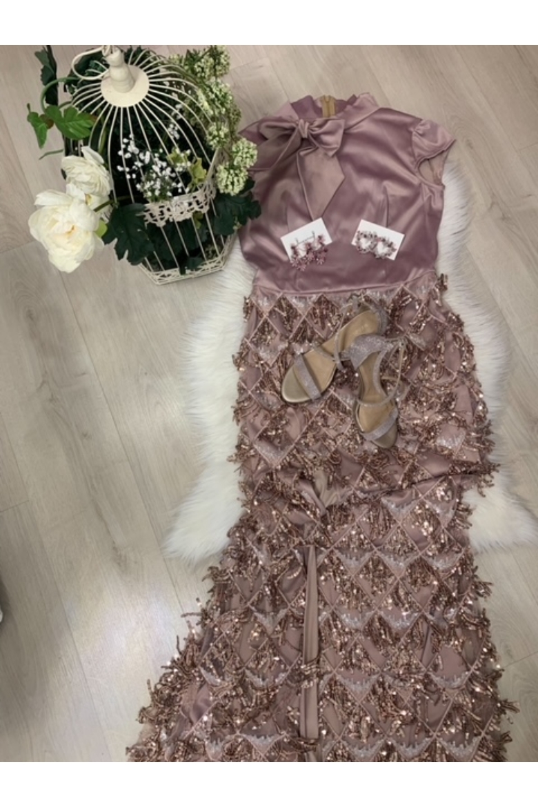 Alkami szatén ruha világos mályva színű - ősz típusoknak